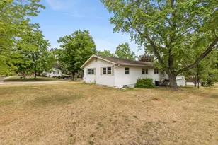 800 Magnolia St, Big Rapids, MI 49307 - Photo 30