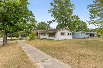 800 Magnolia Street, Big Rapids, MI 49307 - Photo 2
