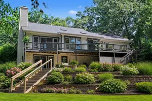 201 Scenic View Dr, Niles, MI 49120 - Photo 1