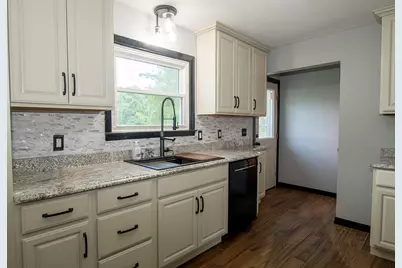 965 E Remus Road, Mount Pleasant, MI 48858 - Photo 4