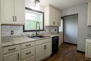 965 E Remus Rd, Mount Pleasant, MI 48858 - Photo 4