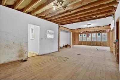 2328 Dean Lake Avenue NE, Grand Rapids, MI 49505 - Photo 32