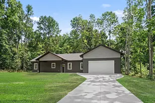 74777 Ridgeway Dr, Lawton, MI 49065 - Photo 1