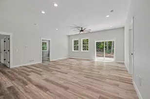 74777 Ridgeway Dr, Lawton, MI 49065 - Photo 4
