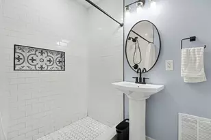907 University Pl, Grosse Pointe, MI 48230 - Photo 12