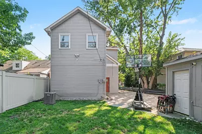 907 University Place, Grosse Pointe, MI 48230 - Photo 24