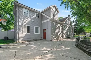 907 University Pl, Grosse Pointe, MI 48230 - Photo 22