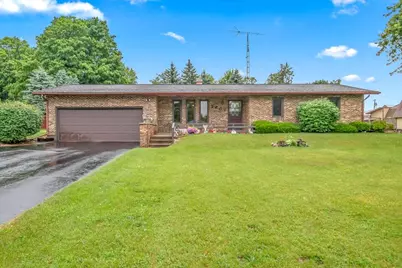 2607 Thompson Street, Osseo, MI 49266 - Photo 2