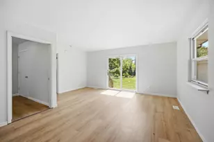1360 Woodglen Ave, Ypsilanti, MI 48198 - Photo 4