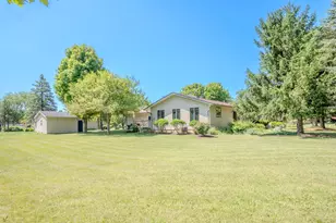 9845 James Dr, Saline, MI 48176 - Photo 70