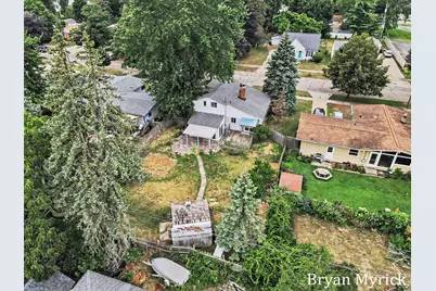 202 E 25th Street, Holland, MI 49423 - Photo 32