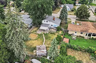 202 E 25th St, Holland, MI 49423 - Photo 32