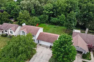 2250 Yorktown Dr SE, Kentwood, MI 49508 - Photo 22