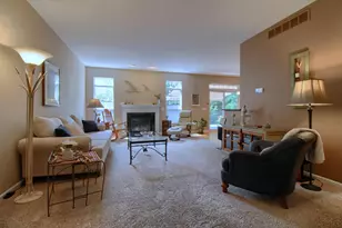 5565 Gallery Park Dr, Ann Arbor, MI 48103 - Photo 8