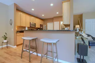 5565 Gallery Park Dr, Ann Arbor, MI 48103 - Photo 10