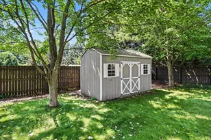 15116 Briarwood St, Grand Haven, MI 49417 - Photo 32