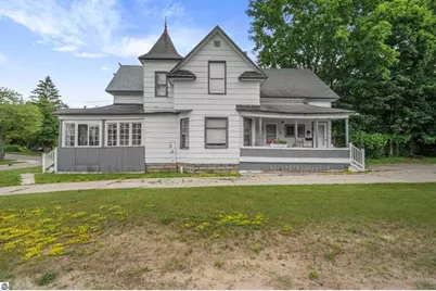 218 Cottage Street, Cadillac, MI 49601 - Photo 4