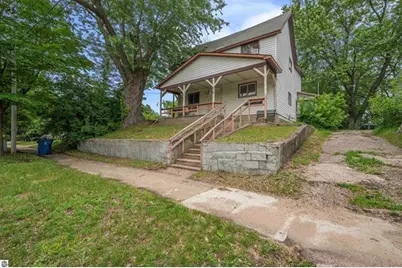 218 Cottage Street, Cadillac, MI 49601 - Photo 24