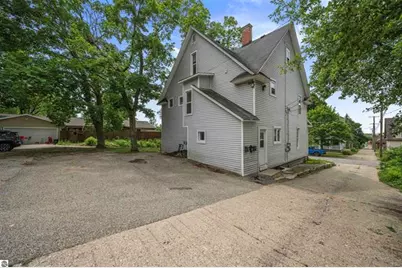 218 Cottage Street, Cadillac, MI 49601 - Photo 40