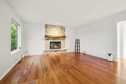 4372 Hunsberger Avenue NE, Grand Rapids, MI 49525 - Photo 8
