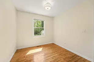 4372 Hunsberger Ave NE, Grand Rapids, MI 49525 - Photo 18