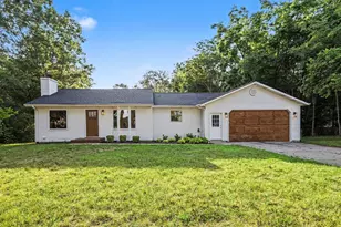 4372 Hunsberger Ave NE, Grand Rapids, MI 49525 - Photo 1