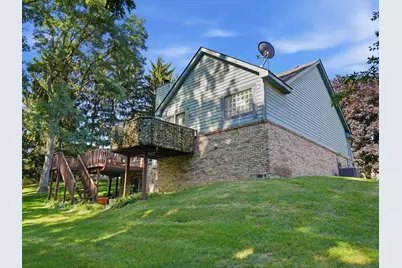 5220 Huron Hills Drive, Commerce Township, MI 48382 - Photo 4