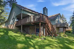 5220 Huron Hills Dr, Commerce Township, MI 48382 - Photo 2
