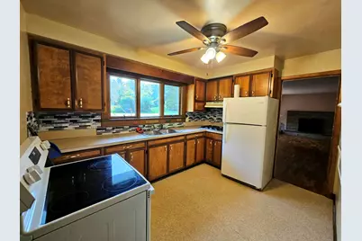28491 C Drive N, Albion, MI 49224 - Photo 4