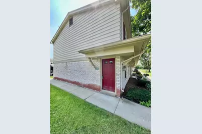 196 Princeton Drive, South Lyon, MI 48178 - Photo 2