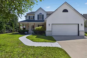 8352 Marquis Ct, Lambertville, MI 48144 - Photo 2