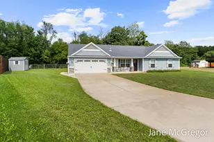 13820 E Harmony Ct NE, Sparta, MI 49345 - Photo 2