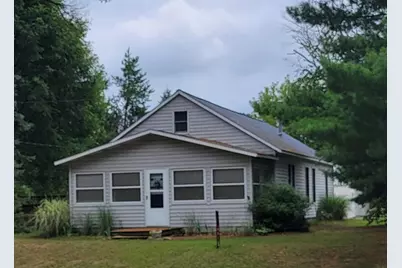 8 E Barton Street, Newaygo, MI 49337 - Photo 1