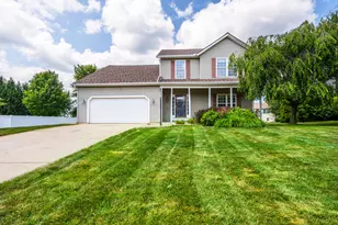 4708 Vince Ct, Saint Joseph, MI 49085 - Photo 1
