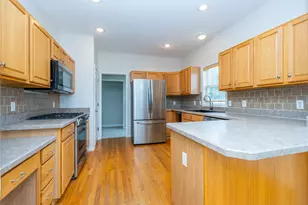 4708 Vince Ct, Saint Joseph, MI 49085 - Photo 14