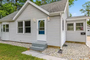 3320 Taft Ave SW, Wyoming, MI 49519 - Photo 2