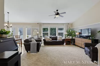 5705 Kenstyn Drive SW, Wyoming, MI 49418 - Photo 2