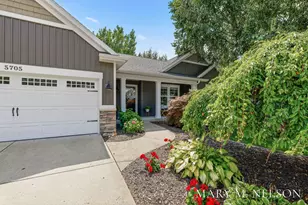 5705 Kenstyn Dr SW, Wyoming, MI 49418 - Photo 32