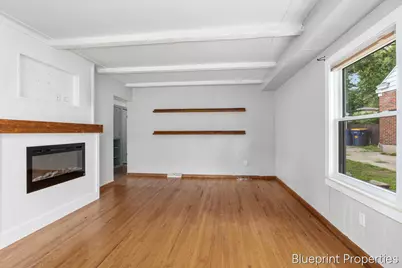735 Maridell Avenue NW, Grand Rapids, MI 49504 - Photo 4