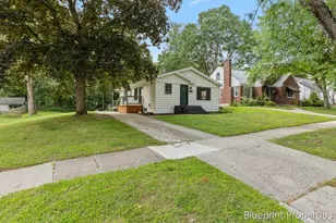 735 Maridell Ave NW, Grand Rapids, MI 49504 - Photo 2