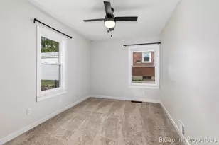 735 Maridell Ave NW, Grand Rapids, MI 49504 - Photo 10
