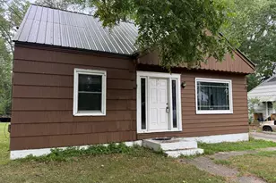 138 Lacey Ave, Battle Creek, MI 49037 - Photo 1