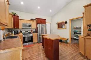 416 E River Rd, Muskegon, MI 49445 - Photo 12