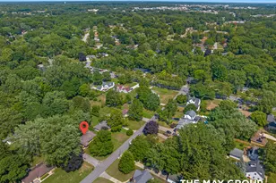 1515 Lancashire Dr SE, Grand Rapids, MI 49508 - Photo 54