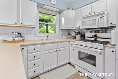1515 Lancashire Drive SE, Grand Rapids, MI 49508 - Photo 16