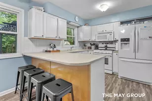1515 Lancashire Dr SE, Grand Rapids, MI 49508 - Photo 18
