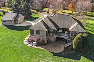 8588 Webster Hills Rd, Dexter, MI 48130 - Photo 4