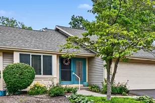 2759 Mulford Dr SE, Grand Rapids, MI 49546 - Photo 2