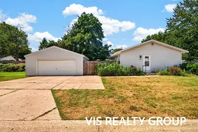 2468 Knollview Street SW, Wyoming, MI 49519 - Photo 4