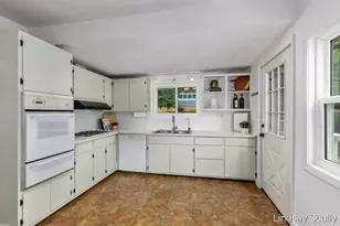 1205 Valley Ave NW, Grand Rapids, MI 49504 - Photo 10